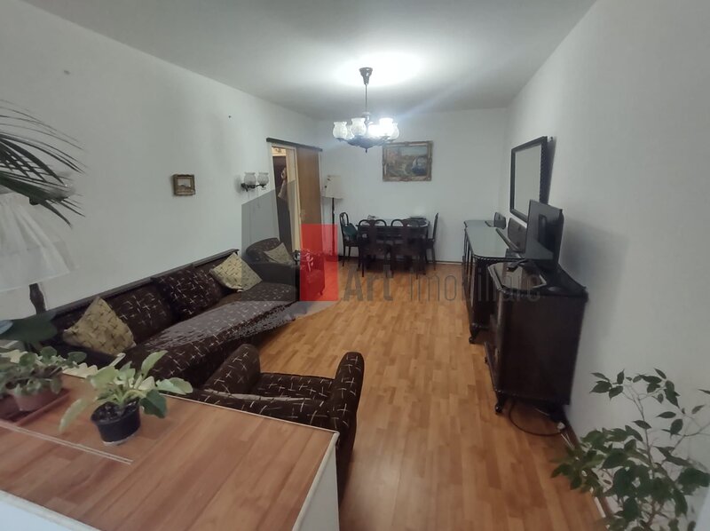 Alexandru Obregia, Piata Straduintei, vanzare apartament 3 camere